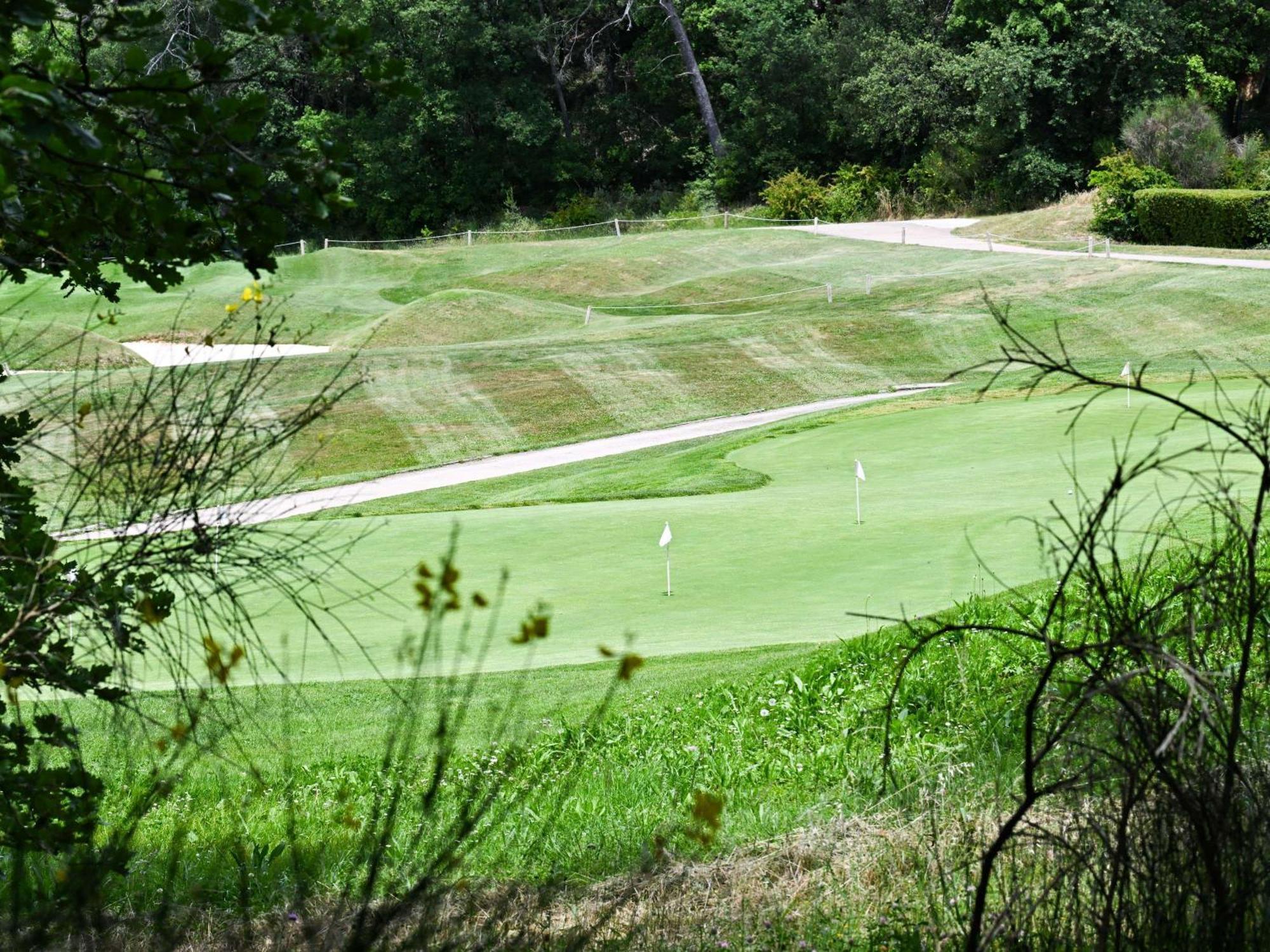 Mercure Brignoles Golf De Barbaroux & Spa Luaran gambar